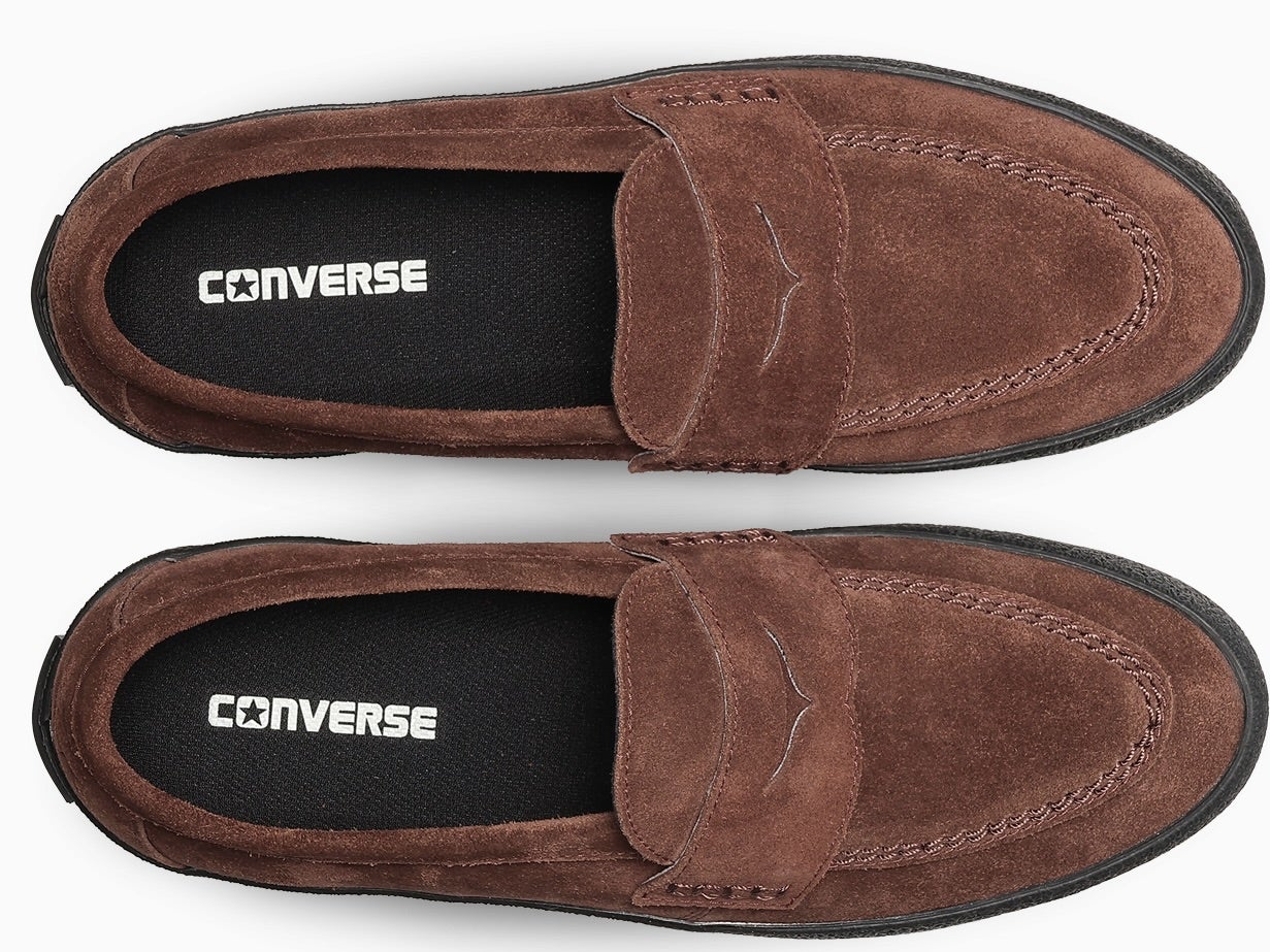 大人気ローファースニーカー待望の新作！「コンバース」の『CS LOAFER Ⅱ SK』は上品なスエード素材が大人っぽい！