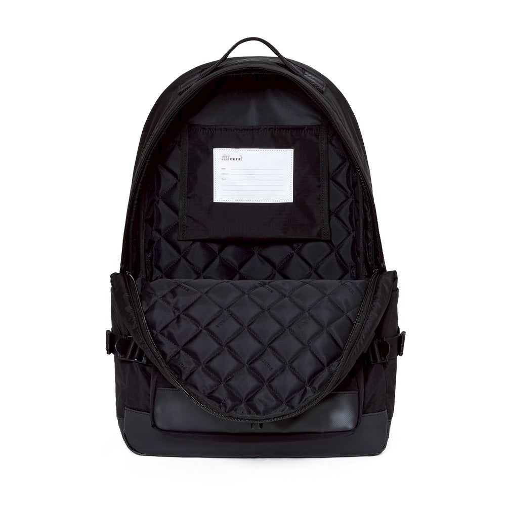 BACKPACK ￥132,000（tax included）　２
