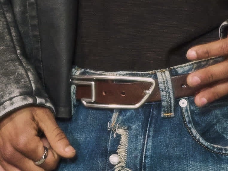 「ディーゼル」から新作ベルト『D-LINE BELT』が登場。Dのロゴを縁取った洗礼されたデザインに注目！