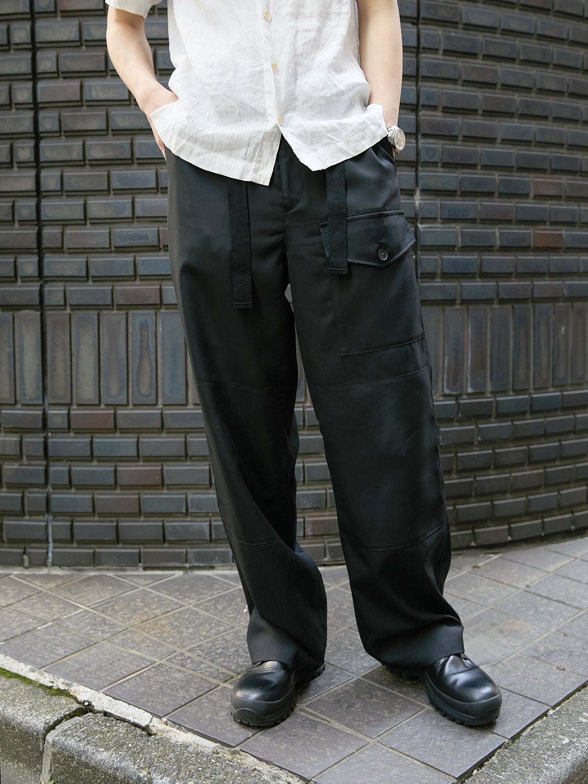 オーラリーのパンツ