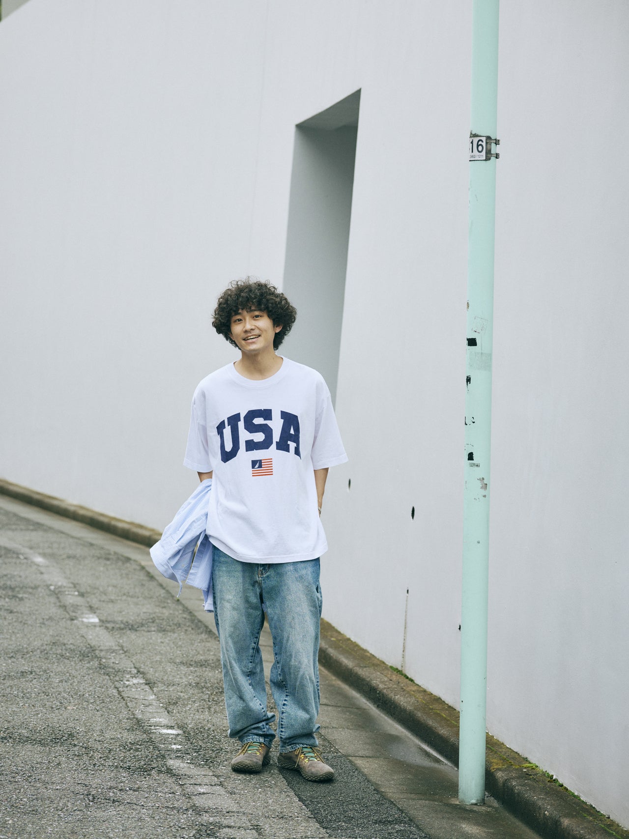 〈NAUTICA〉のTシャツの着こなし
