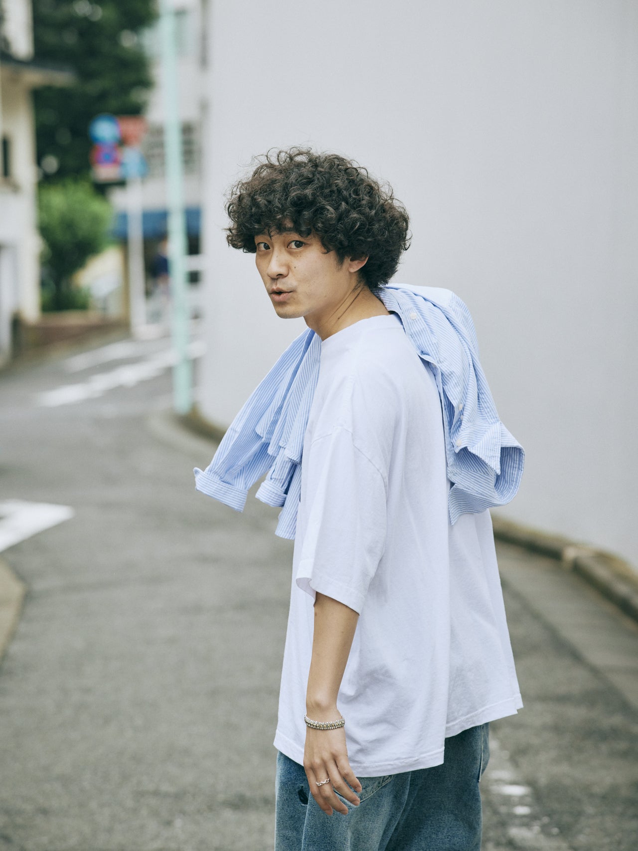 〈NAUTICA〉のTシャツの着こなし２