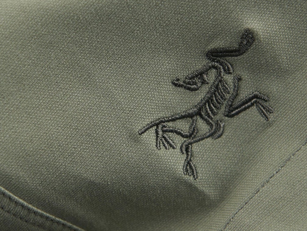 [Gallery]【涼しい！アークテリクスのショーツ】ちょっと差をつけられるワンポイントロゴが魅力／ARC’TERYX クラッグ コットン ショーツ 9 インチ