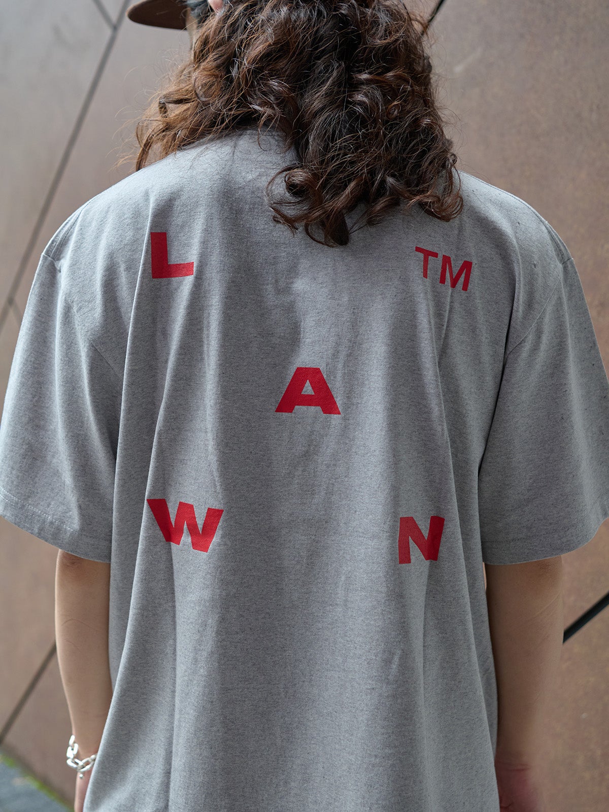 Tシャツ背面