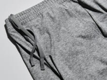 「ユニクロ」の“ショーツじゃないのに涼しい”エアリズムなパンツは夏でも超快適！／UNIQLO ウルトラストレッチアクティブジョガーパンツ
