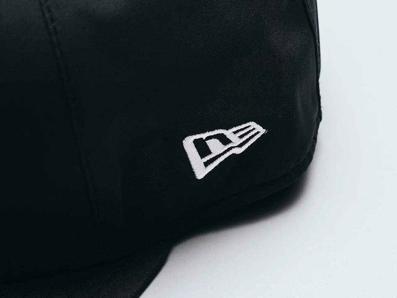 [Gallery]【黒い防水名品】雨の日仕様の「ニューエラ」定番キャップ／59FIFTY® GORE-TEX® ニューヨーク・ヤンキース