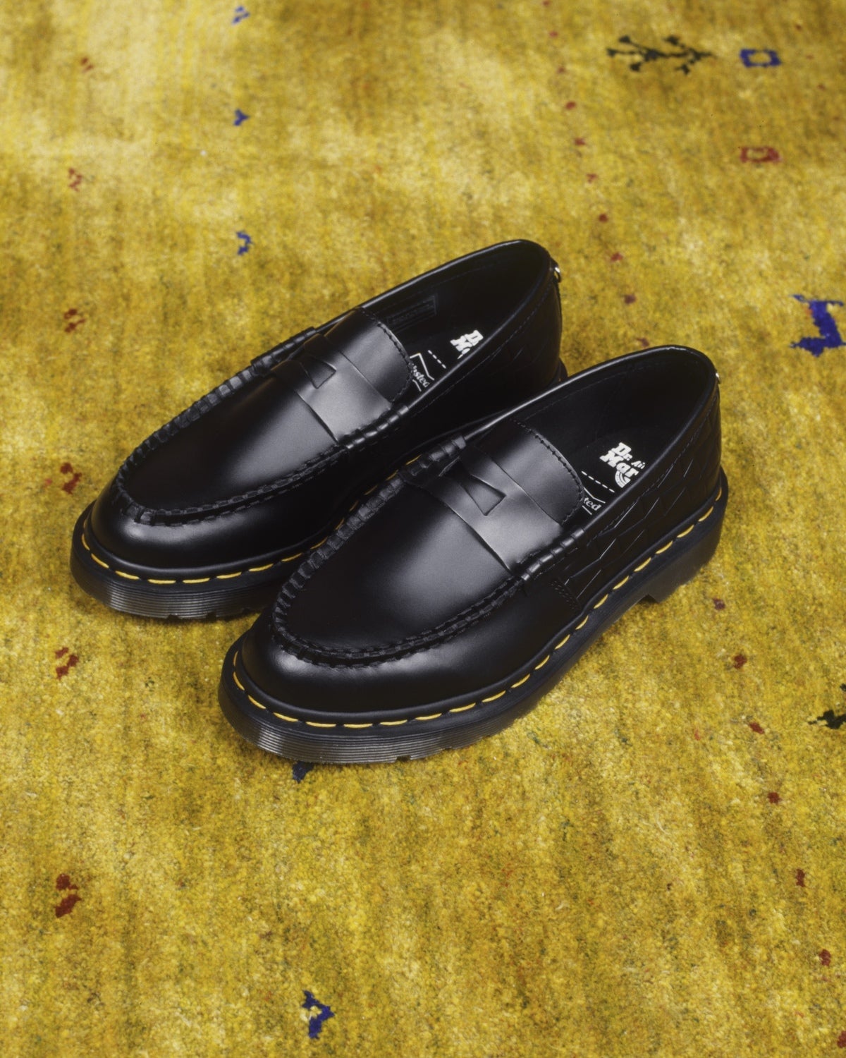 「Dr. Martens」×「VERDY 」 ブラック 物撮り