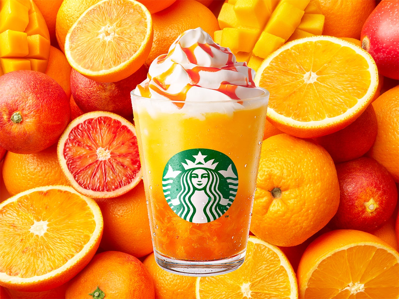 スタバ新作「ぎゅぎゅっと オレンジ ＆ マンゴー フラペチーノ&reg;」キービジュアル