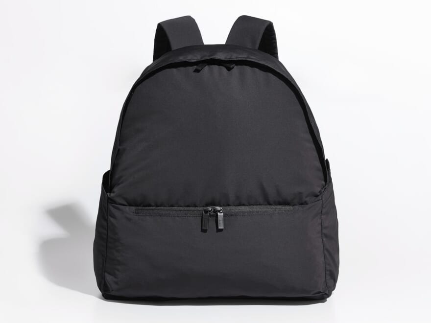 軽くてタフな“最強黒バッグ”。「モノリス」から高機能素材で進化した旅行や通勤に大活躍な全５型が登場！