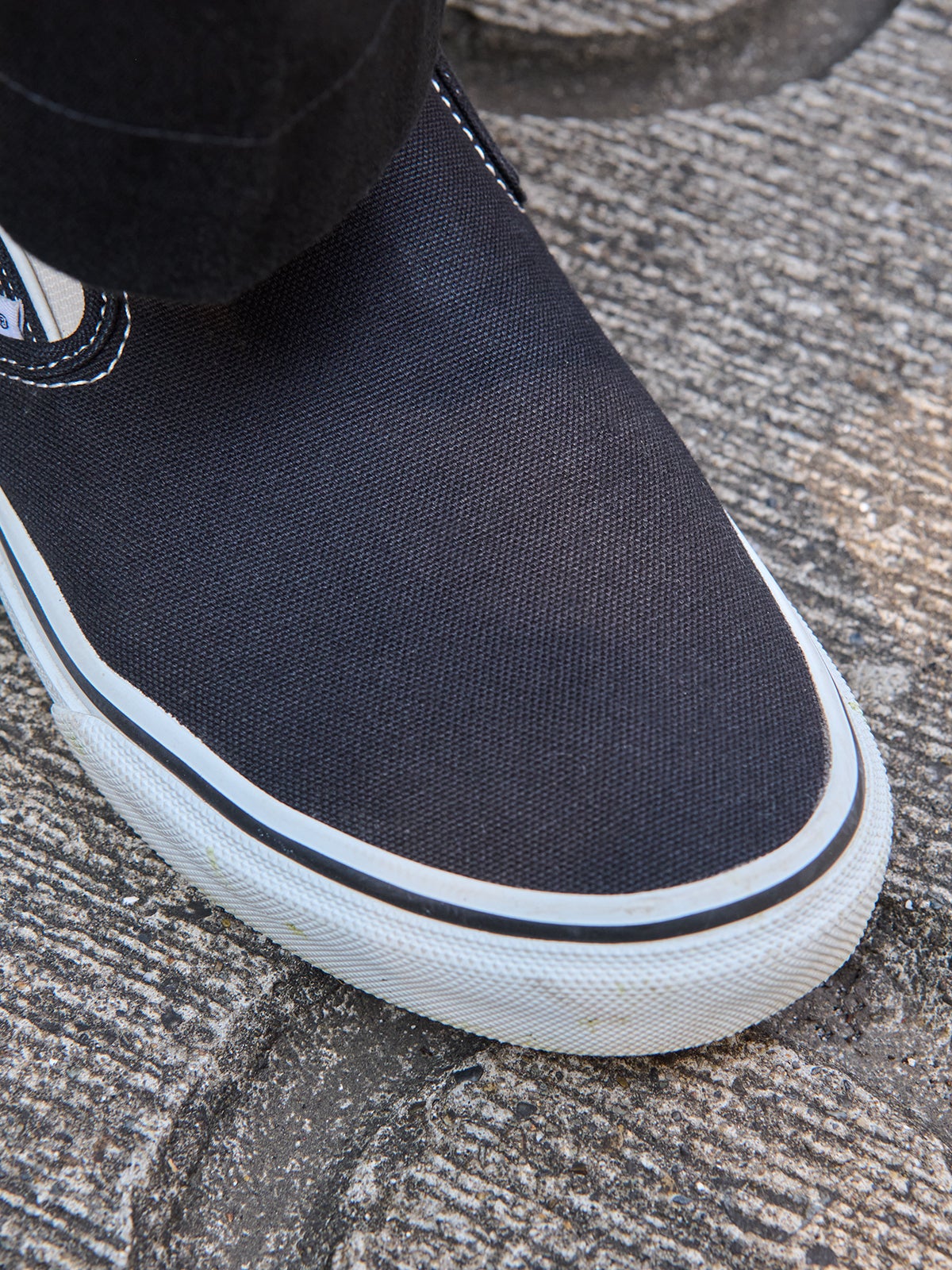 VANS、クラシック スリッポン、トゥ、寄り