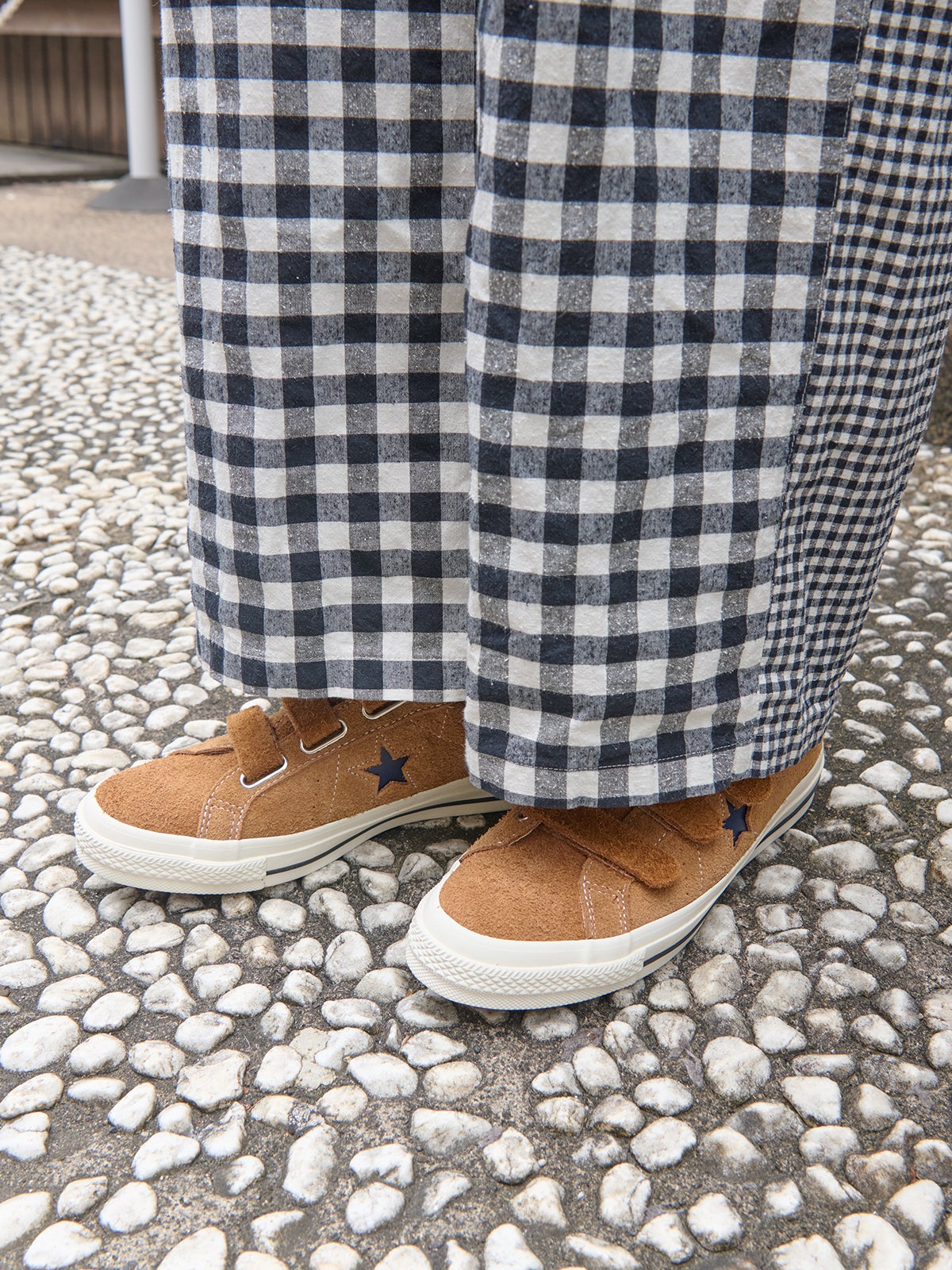 CONVERSE 、コンバース、ONE STAR SUEDE V-3、ベージュ、スニーカー、両足