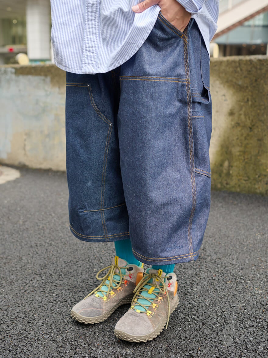 White Mountaineering &times;  MERRELLの愛用スニーカー&nbsp;「WRAPT MID WATERPROOF」ショーツ