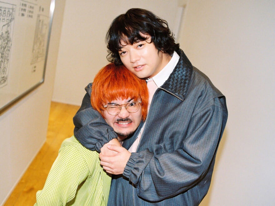 染谷将太×岩崎裕介監督「未知のものに挑んでいった方が、生の実感が得られる」。映画『チルド』が描く“終わりのない、ぬるま湯のような地獄”【ウィークエンド・インタビューズ 第59週】