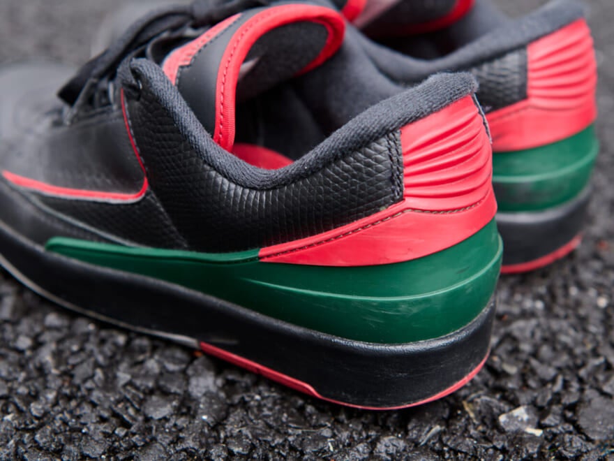 ナイキの愛用スニーカー「Air Jordan 2 Low &ldquo;Origins&rdquo;」ヒール寄り