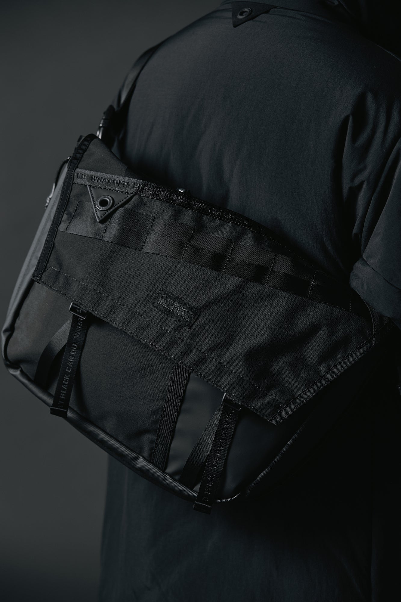 WM×BR NEOCHROME MESSENGER ビジュアル