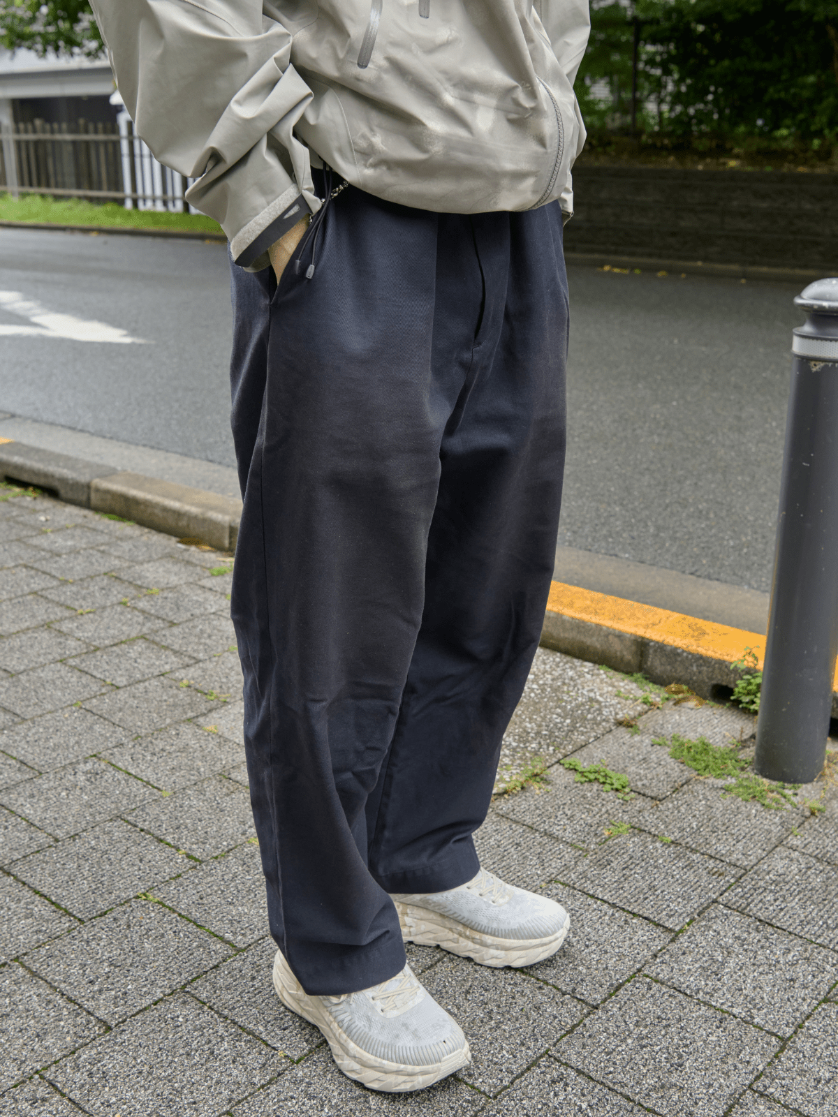 A.PRESSEのパンツ