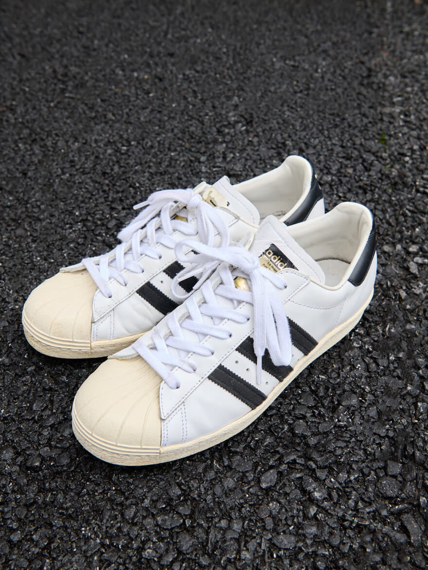 アディダス オリジナルスの愛用スニーカー「スーパースター 80s」