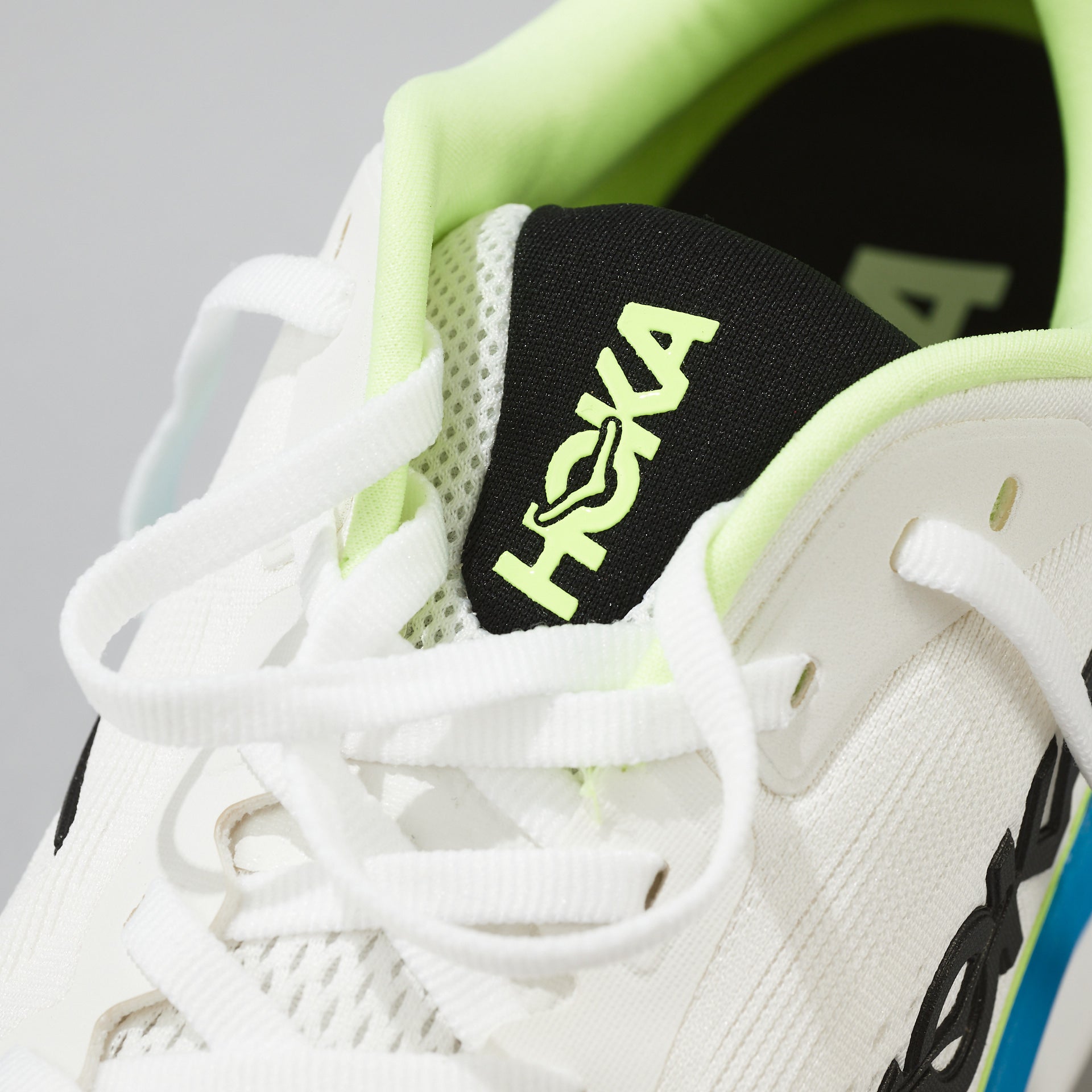 HOKA CLIFTON 11/シュータン寄り②