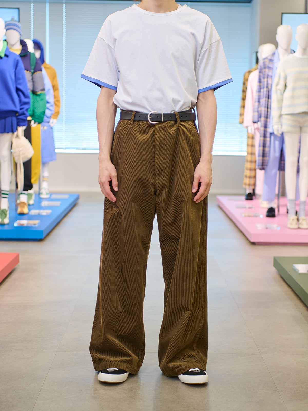 コーデュロイスーパーワイドパンツ