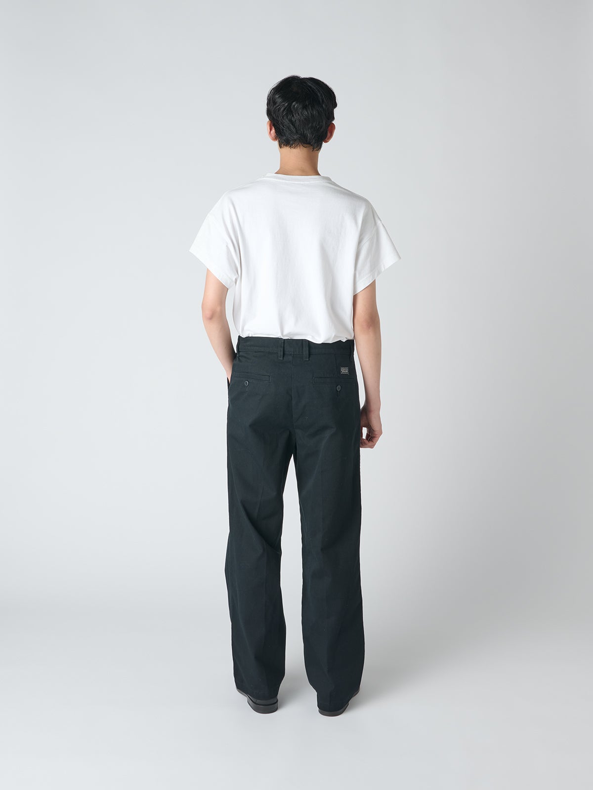 リーバイス®のWORKWEAR ルーズ プリーツ ワークチノの試着バック