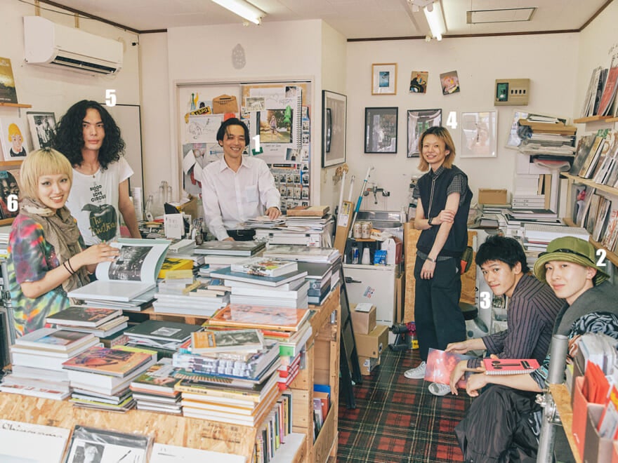 flotsam booksに集まる人達