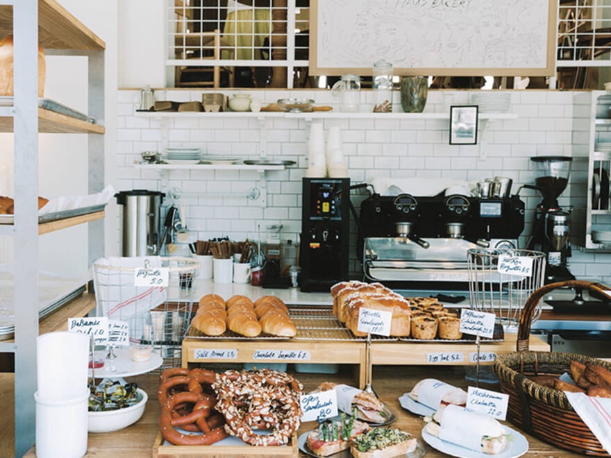 HAUS BAKERY SERVICE店内