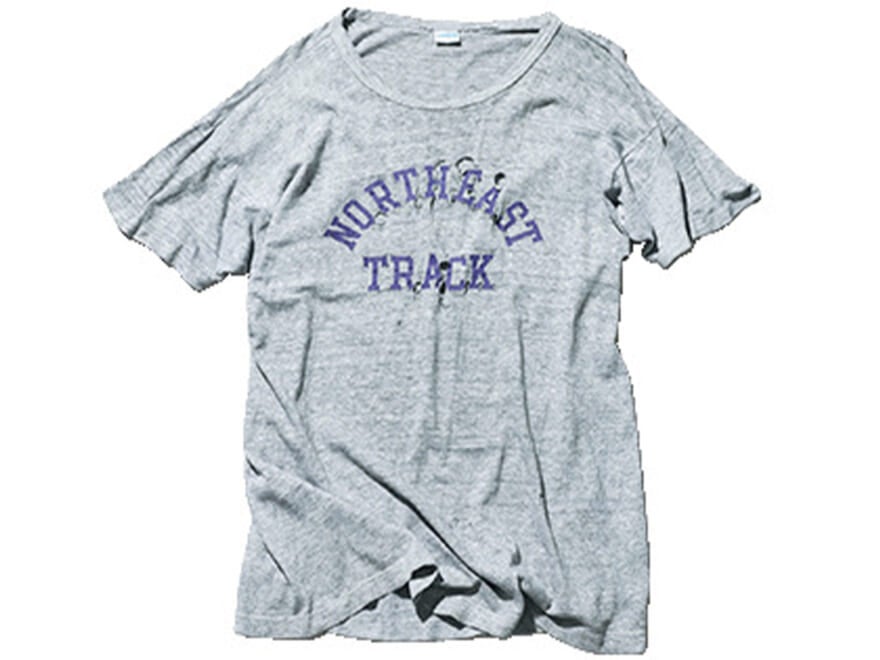 80年代のチャンピオンのカレッジTシャツ