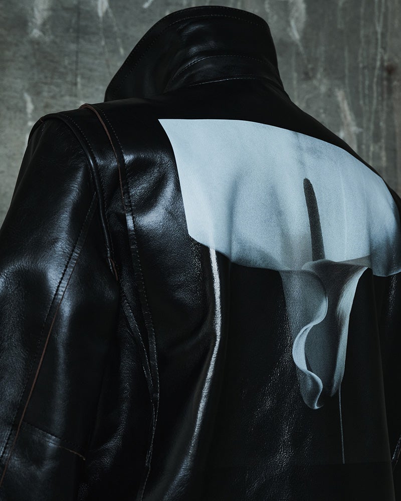 ロバート・メイプルソープの写真作品を使用したsacai(サカイ)の新作コレクション イメージビジュアル1