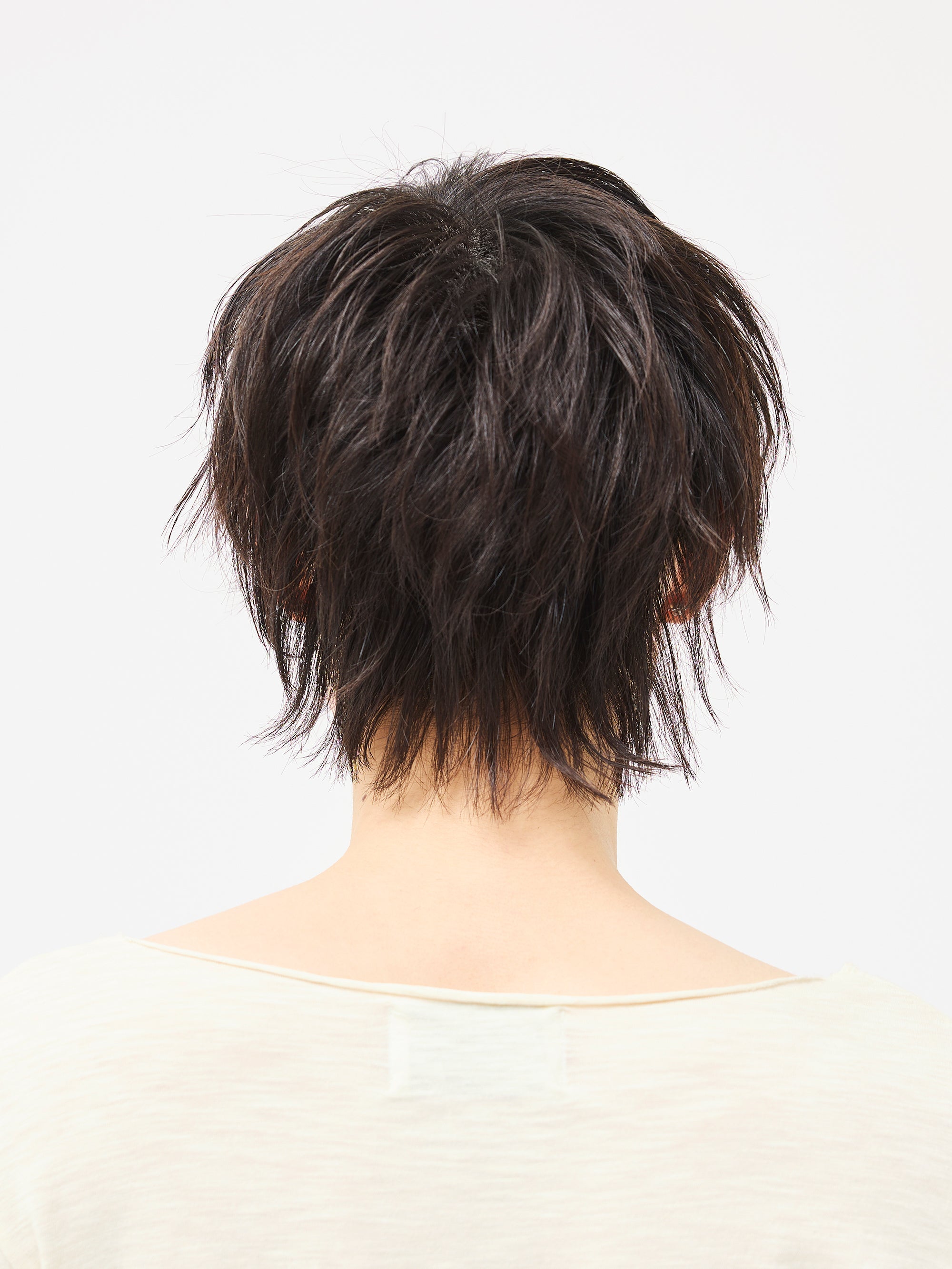 ナードな雰囲気をオシャレに落とし込むのは、計算された不完全さ【東京最旬ヘアカタログ】