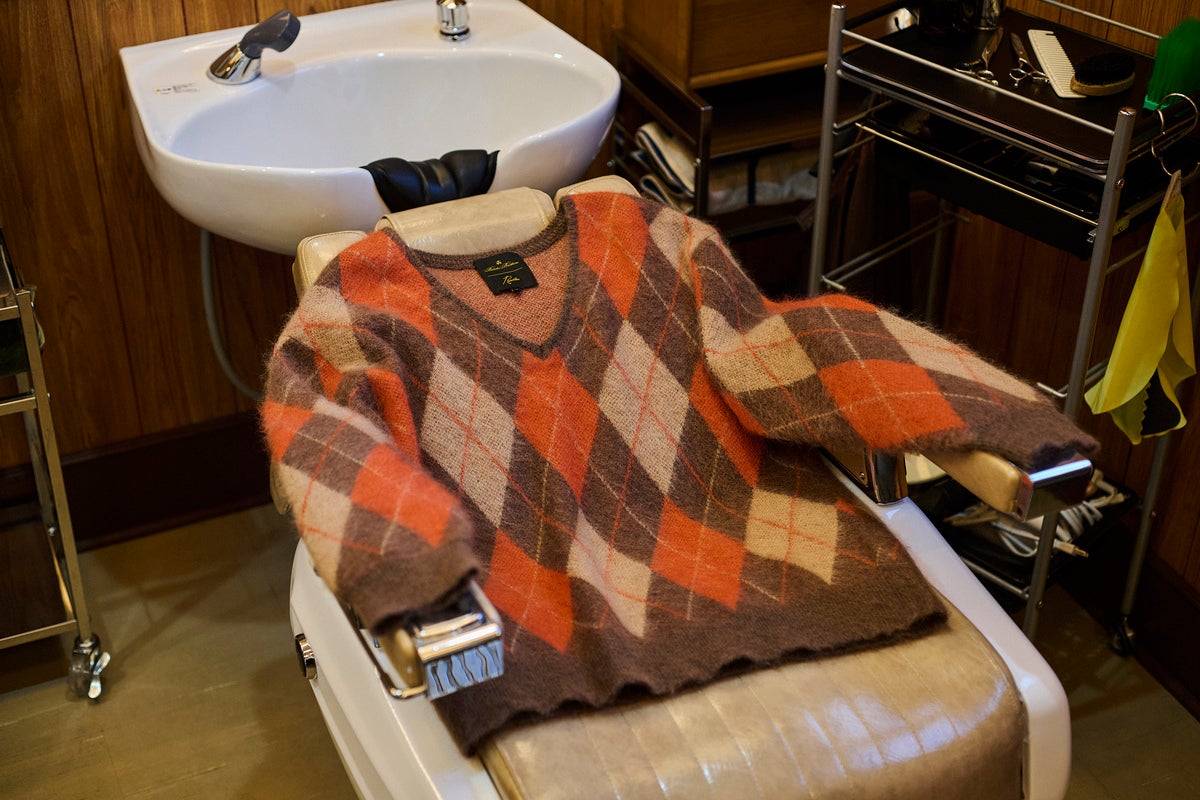 V NECK SWEATER V ネックセーター
