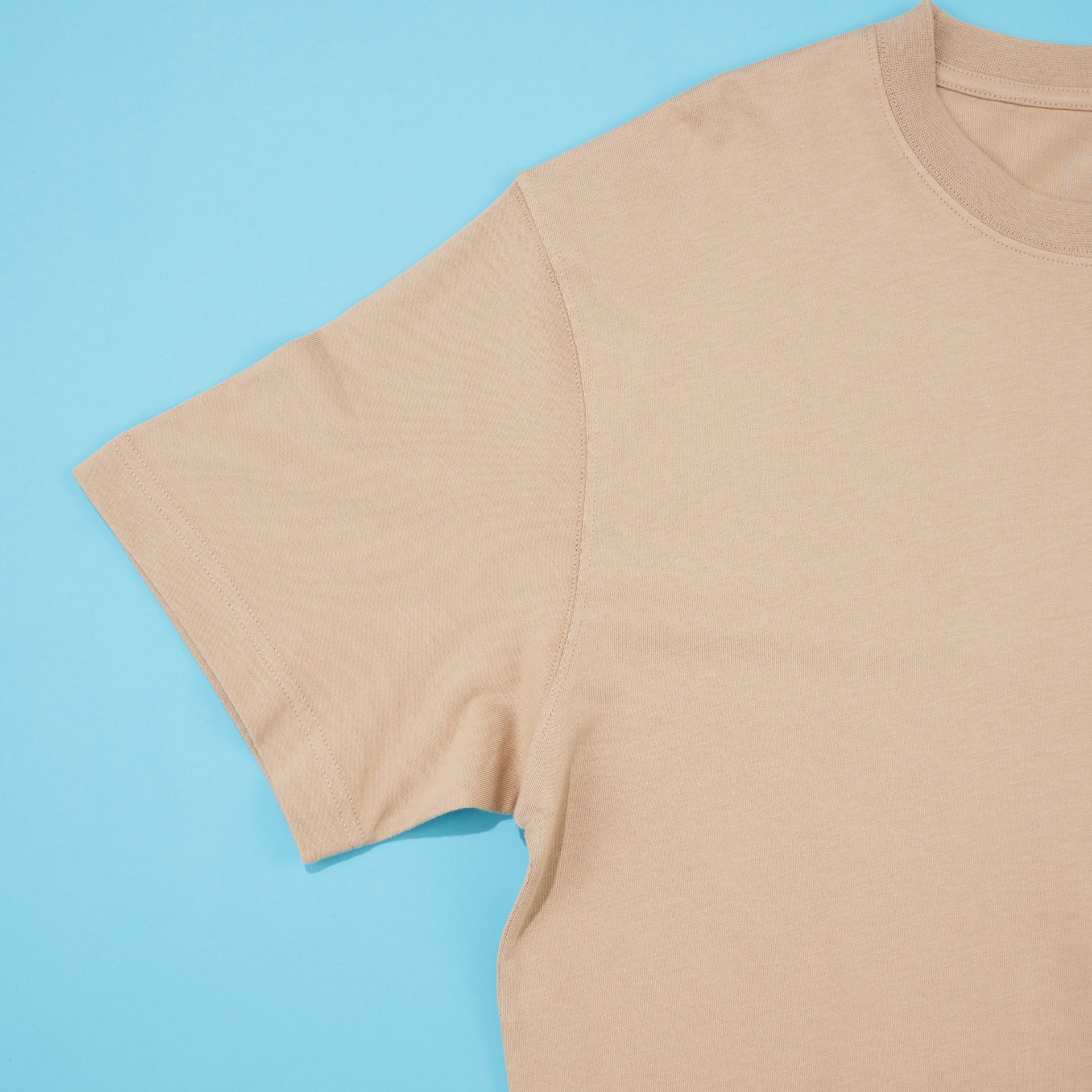 On(オン)の愛用Tシャツ Club-T DESERT 袖