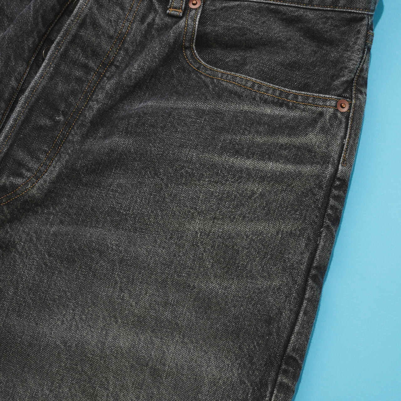 blurhmsrootstockの愛用デニム 13.5oz Denim Pants Classic ヒゲ2
