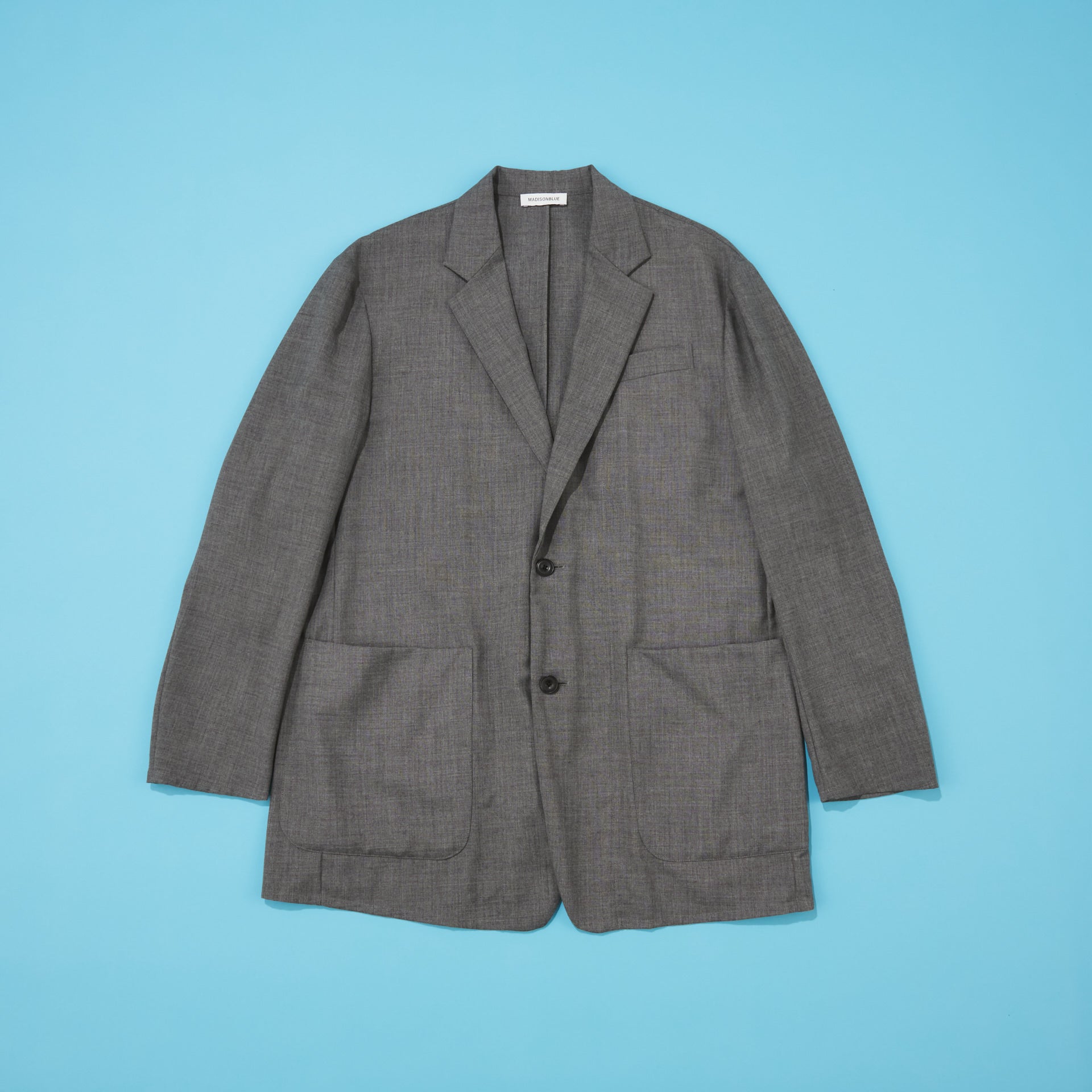 MADISONBLUE（マディソンブルー）の涼感シングルジャケットの全体像　ユニセックス