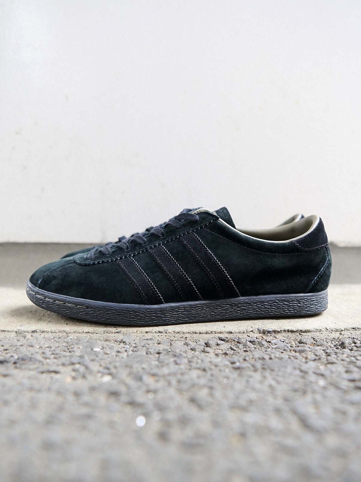 adidas Originals for BEAUTY&YOUTH「TOBACCO」のサイド