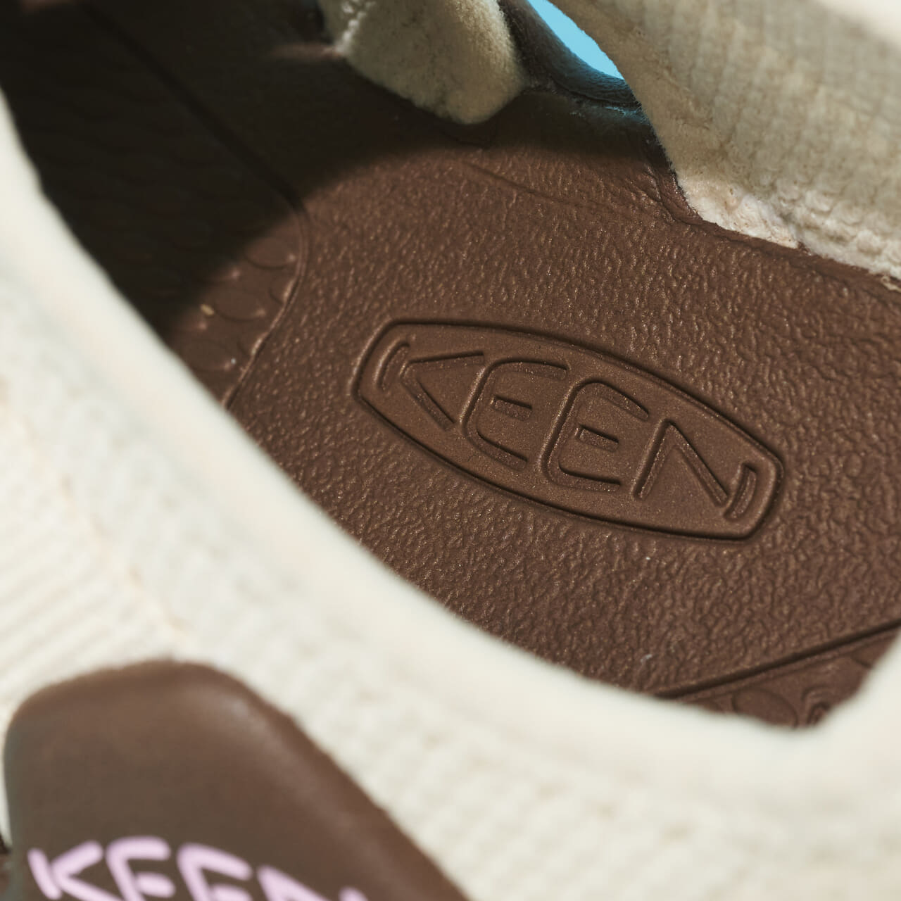 ウィメンズ ハイパーポート エイチツー KEEN x emmi