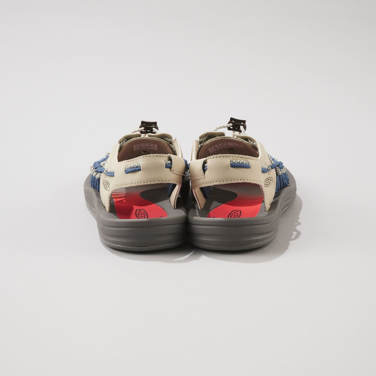 エディター愛用のキーンのアトモス別注サンダル/KEEN UNEEK AKAFUJIのヒール