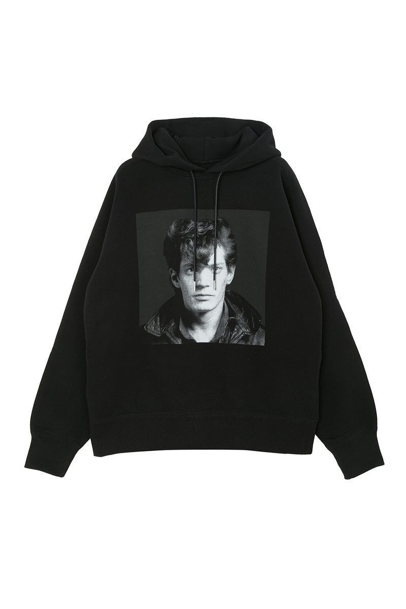 sacai(サカイ)×ロバート・メイプルソープ セルフポートレートフーディ(前面)