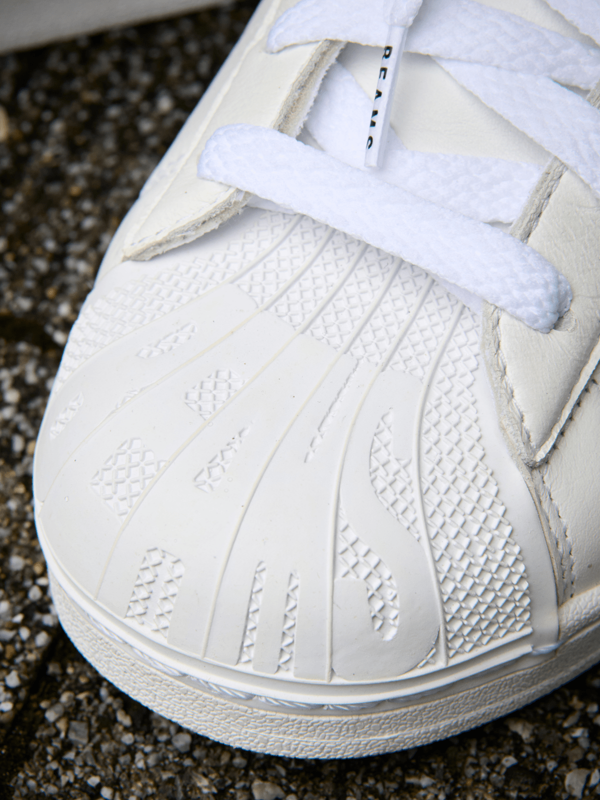adidas × BEAMS「SUPERSTAR II WHITE」