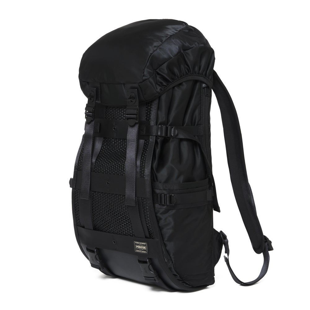 PORTER 新作「BOUNCE」 リュック 背面