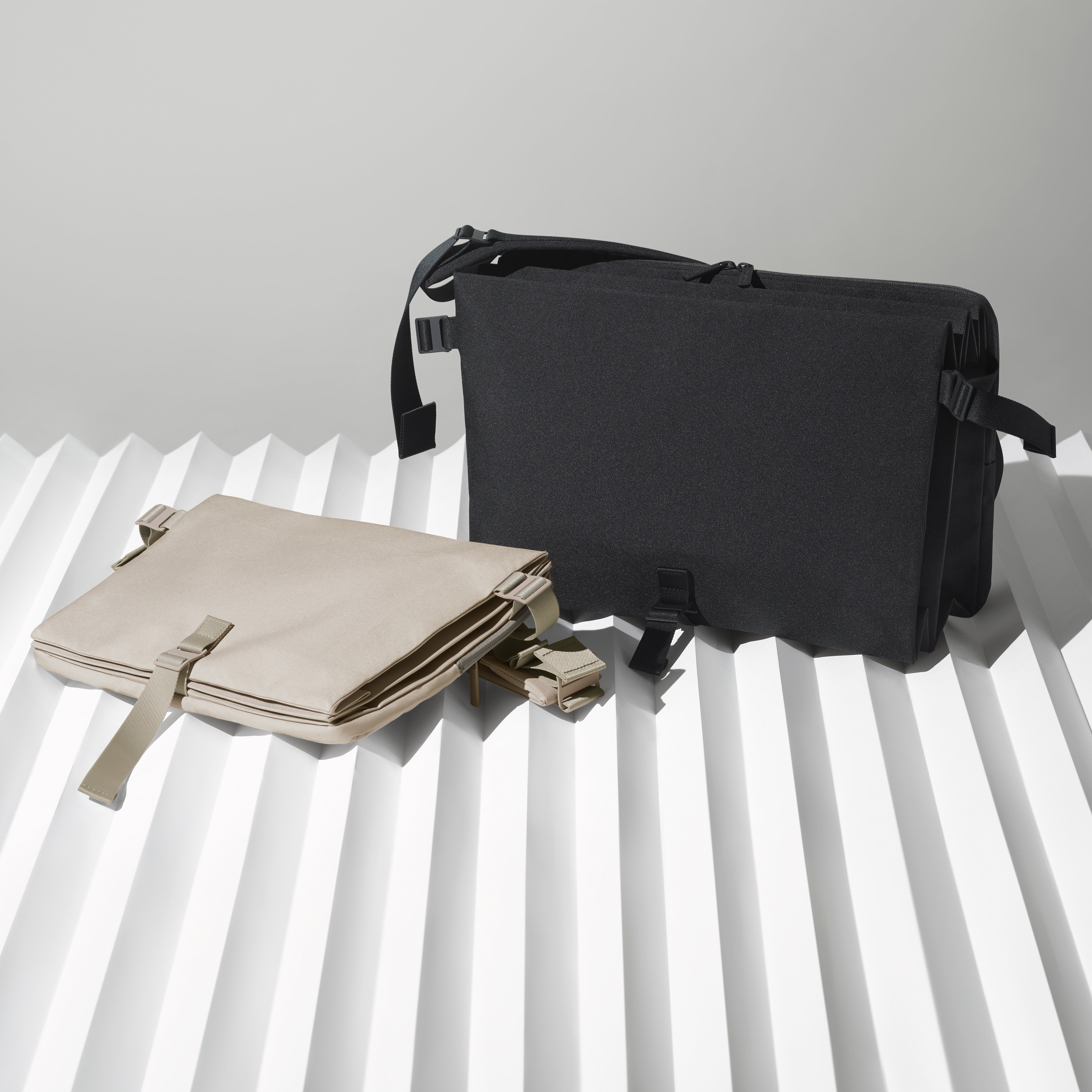 GOOD GOODS ISSEY MIYAKE　バッグ　正面