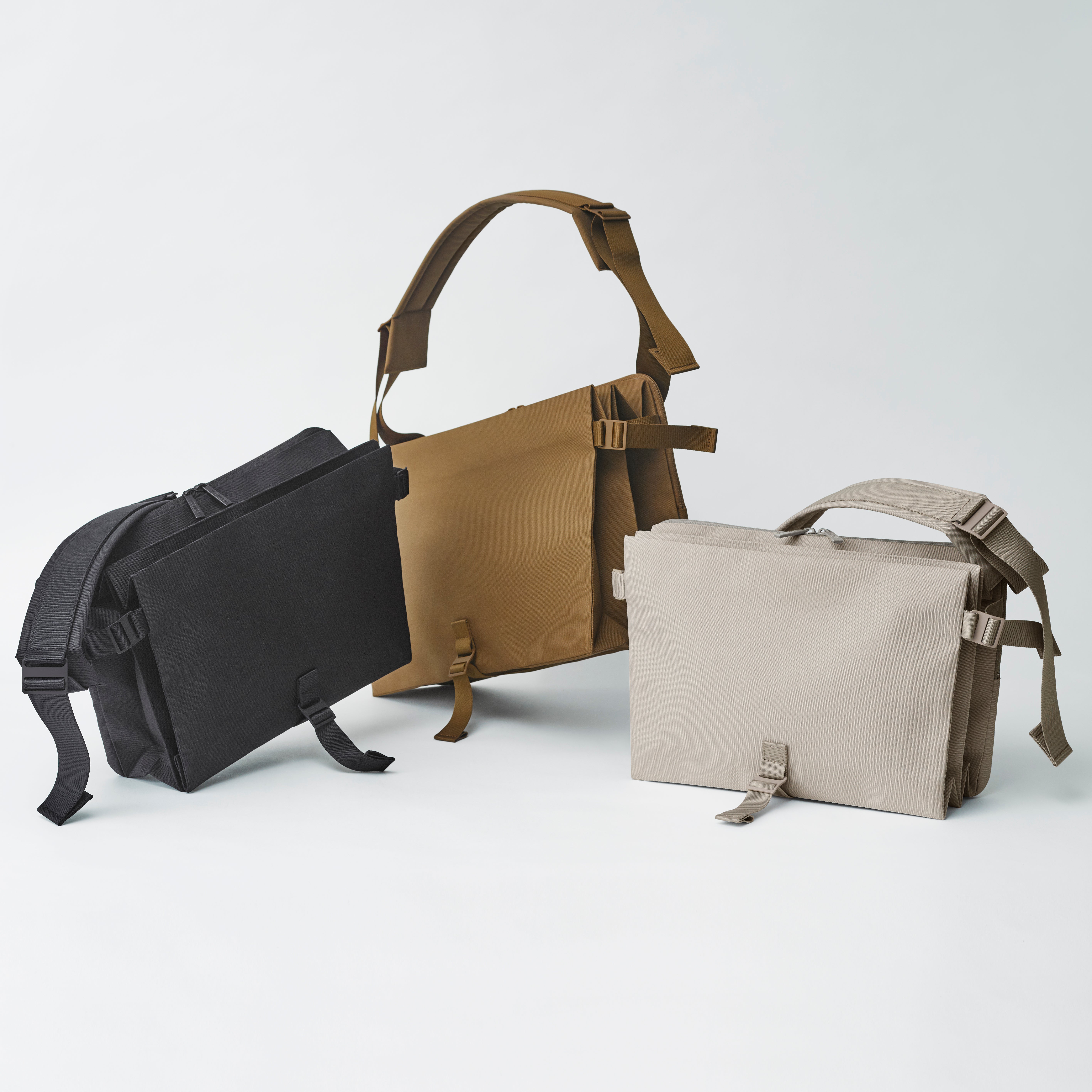 GOOD GOODS ISSEY MIYAKE　バッグ3つ