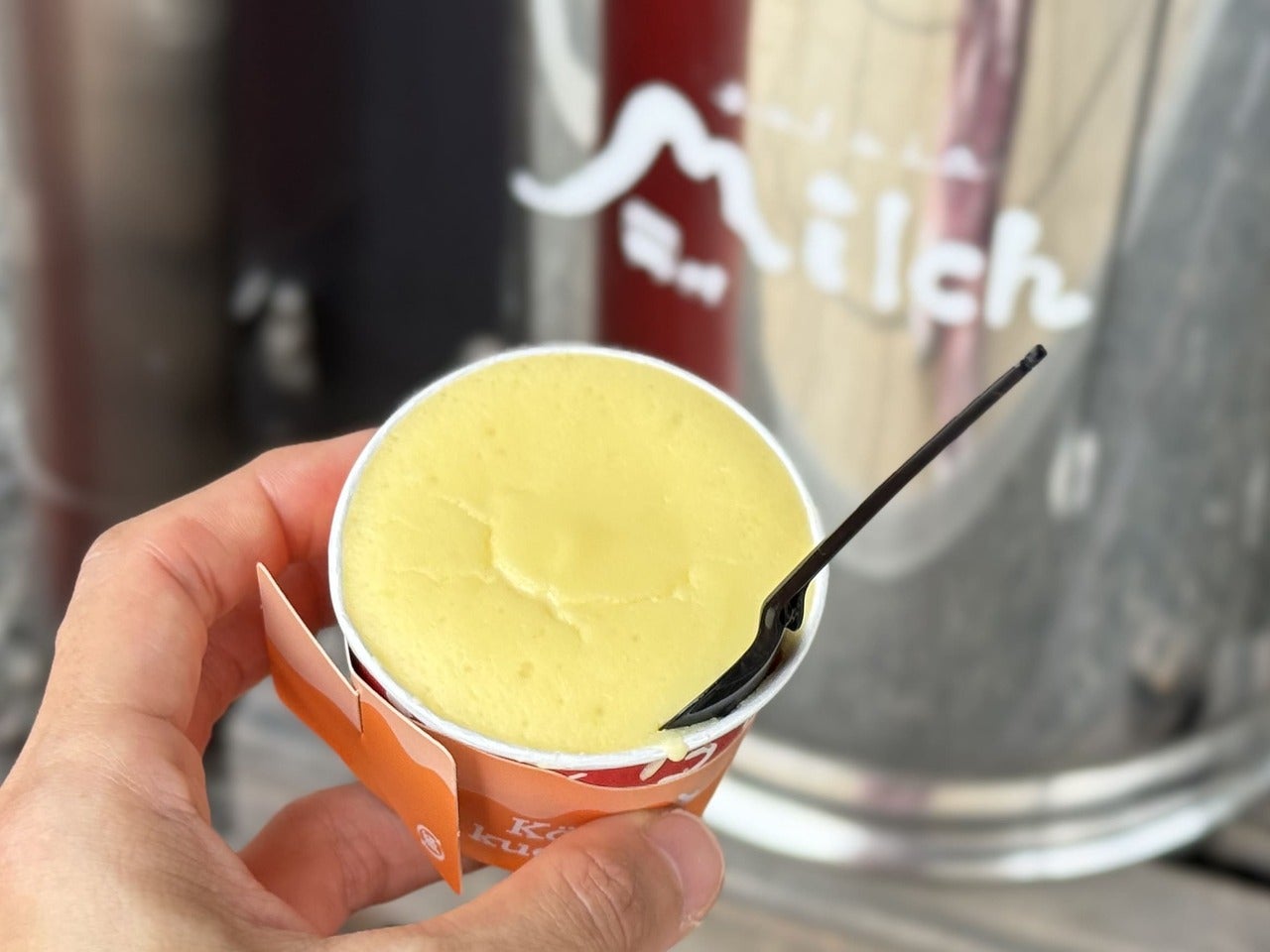湯布院食べ歩き/「由布院ミルヒ(Yufuin Milch)」の「ケーゼクーヘン(Käsekuchen)」手持ち