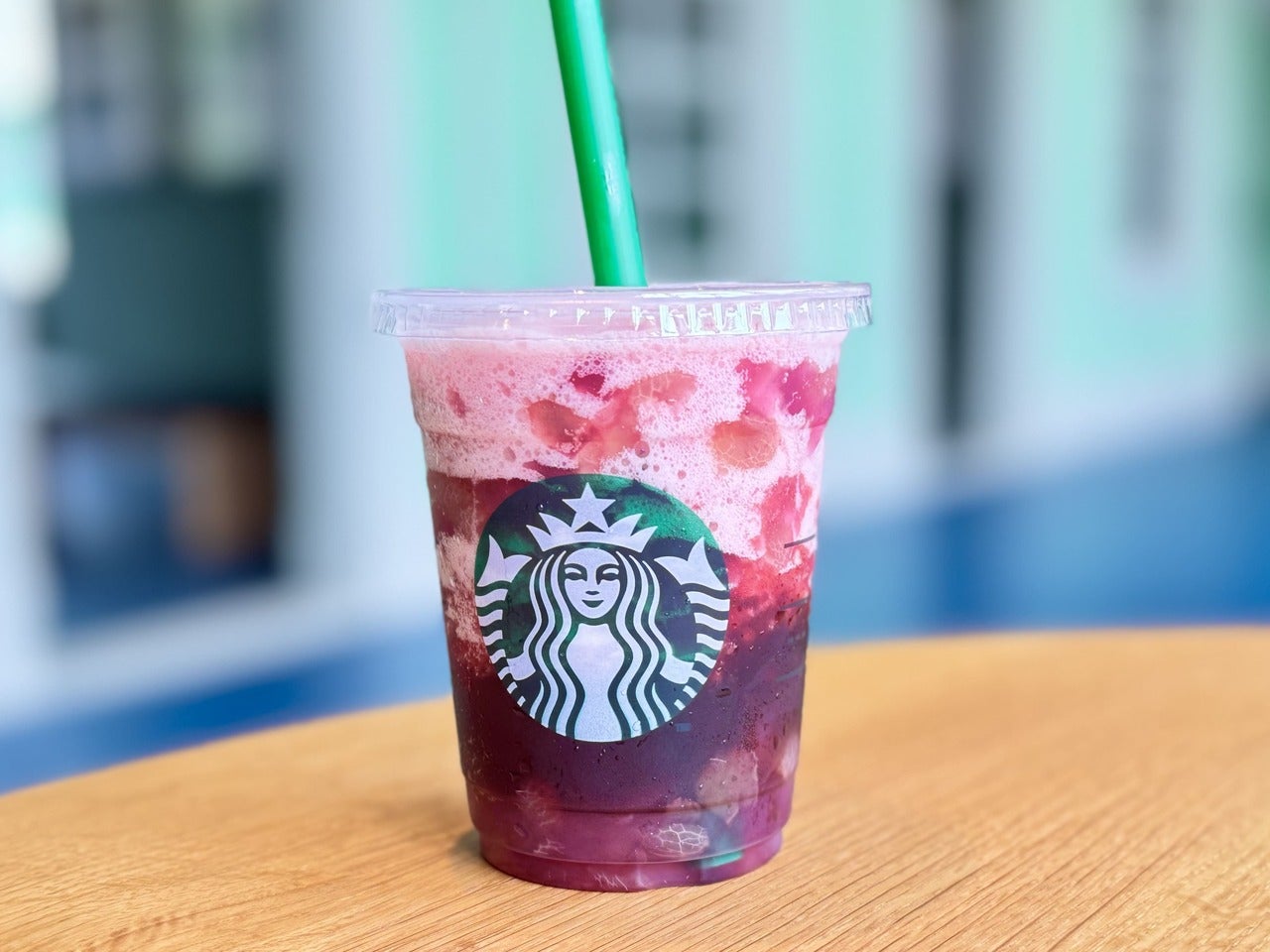 スタバ新作「芳醇 巨峰 フローズン ティー」