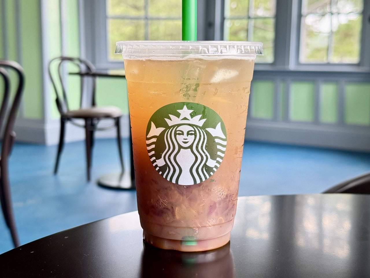 スタバ新作「チラックス ソーダ 巨峰」オススメカスタム