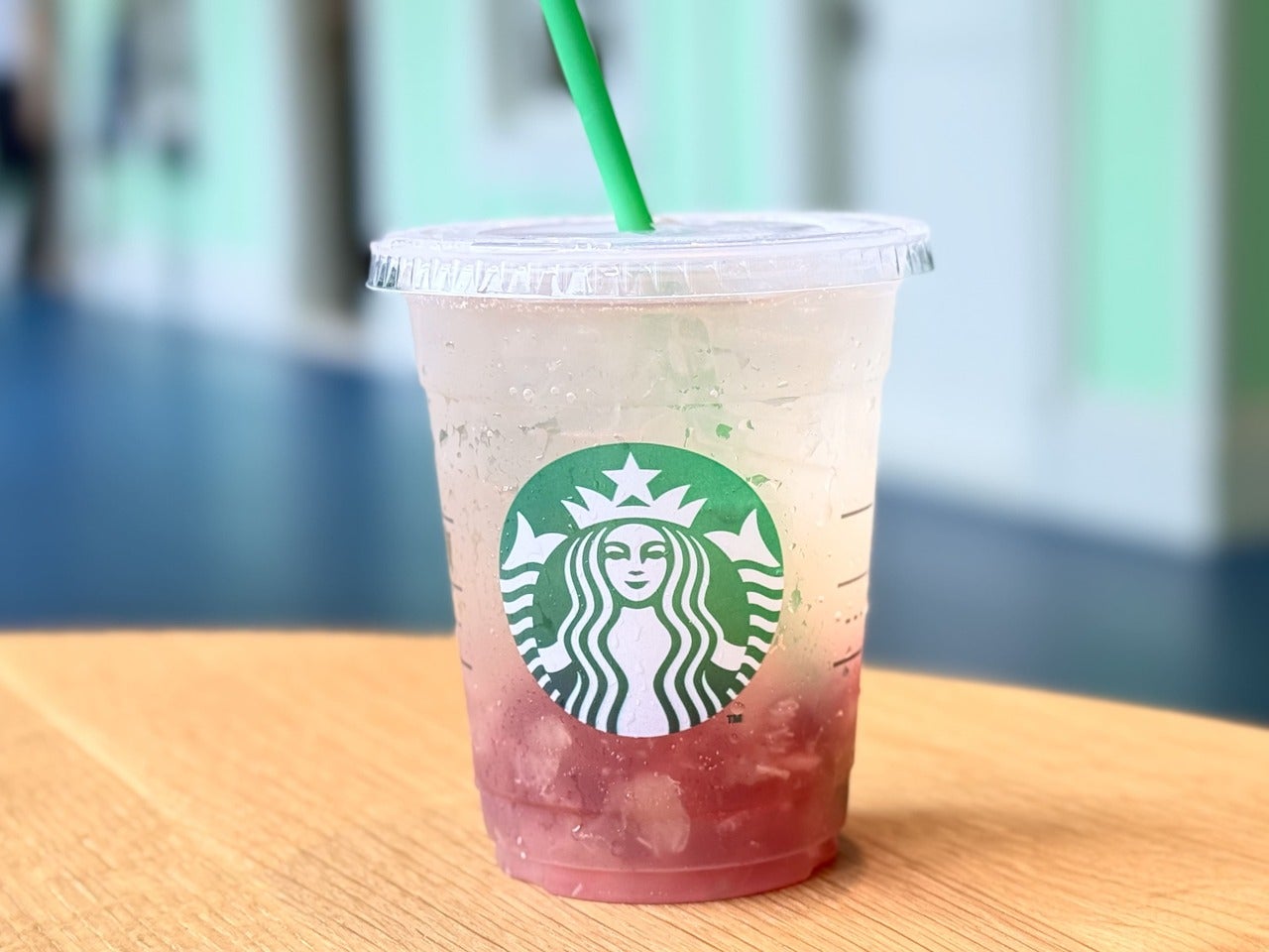 スタバ新作「チラックス ソーダ 巨峰」
