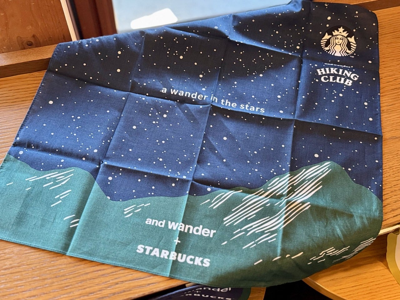 and wander +STARBUCKSバンダナ