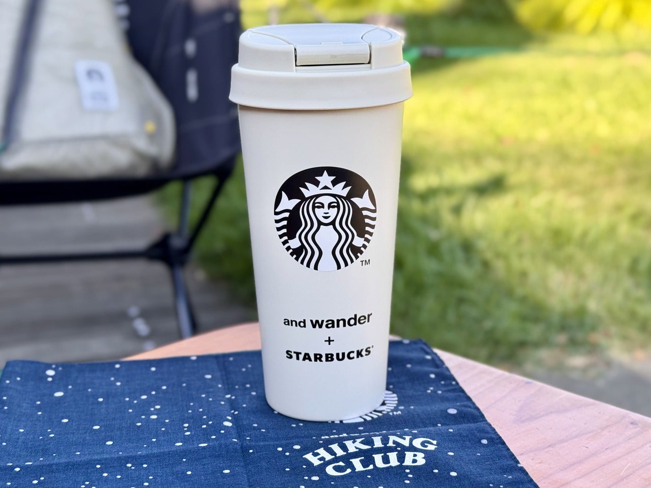 and wander + STARBUCKS ステンレス ToGo ボトルベージュ 473m
