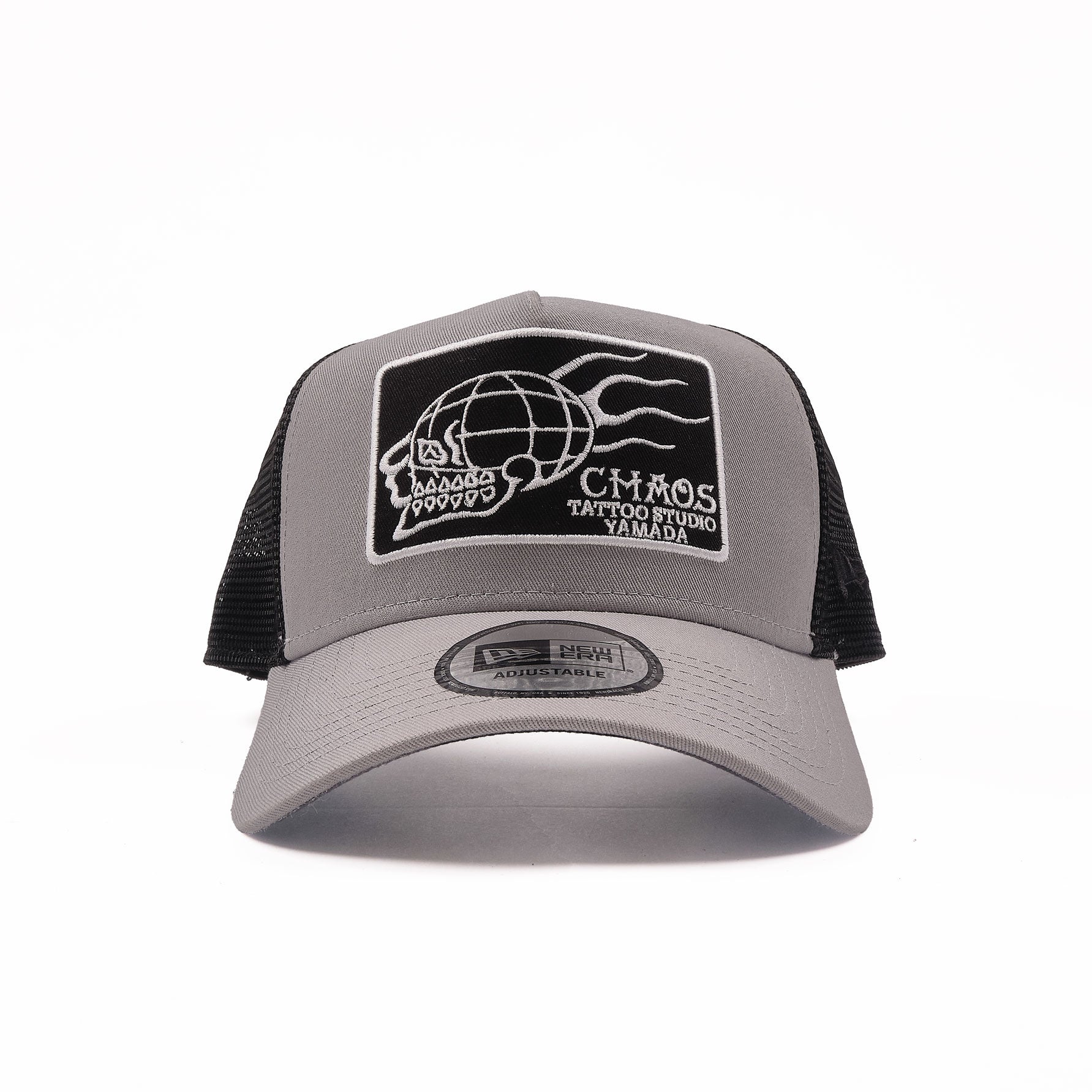 TATTOO STUDIO YAMADA、NEW ERA®、BEAMS グレー