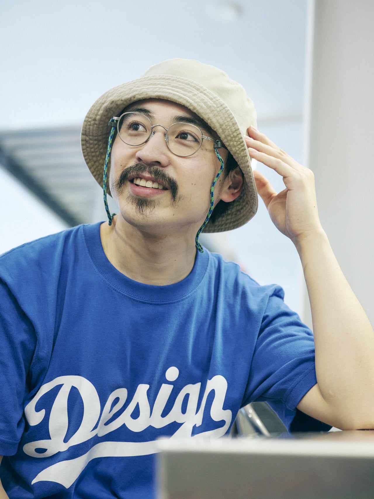 フリーランス ディレクター石黒晴輝さんの「マイ定番名品３」のビーチサンダル　石黒さん
