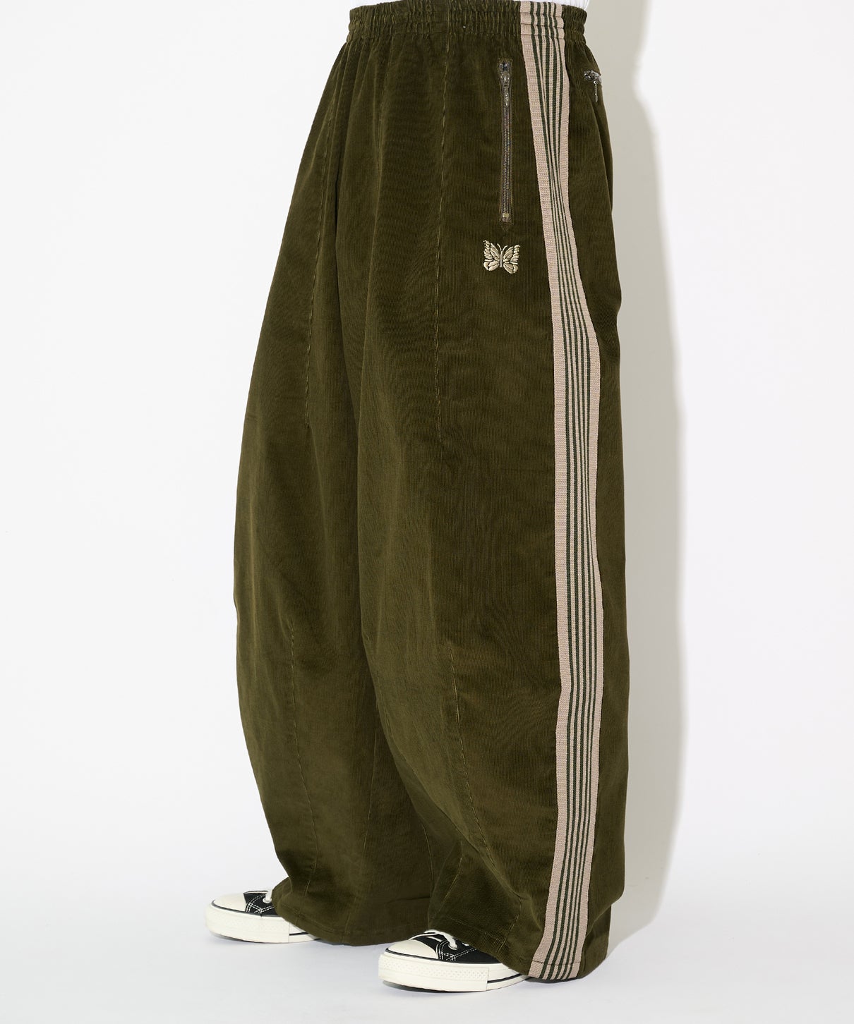 H.D.TRACK PANT グリーン 着画